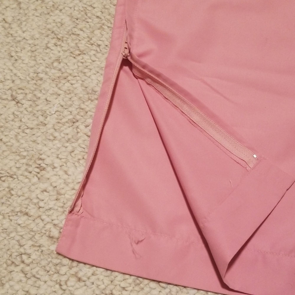 Izod Pink Golfing Pants. - Picture 3 of 8